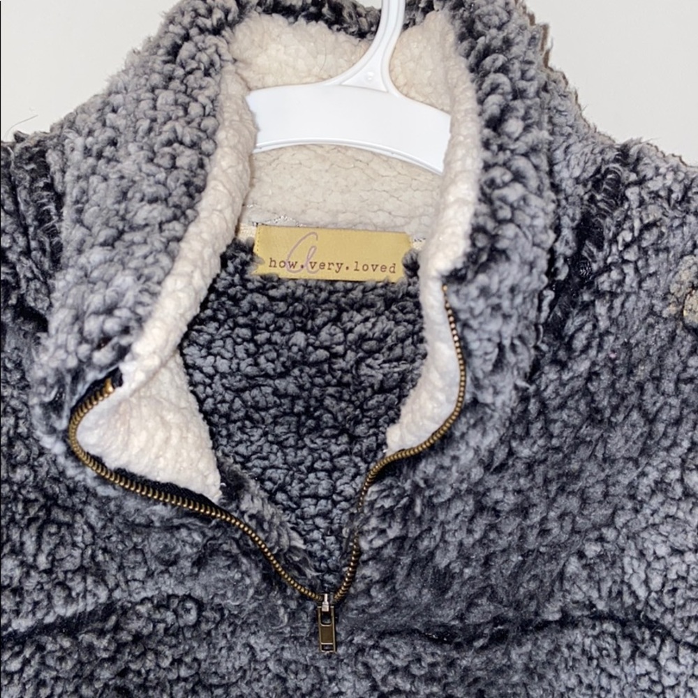 Gray Sherpa - Picture 2 of 3